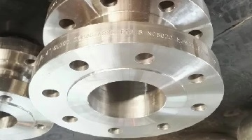 ASTM B16.5 weld neck flange, 300# 4" SCH40 RF, Alloy 20 (UNS N08020) material.